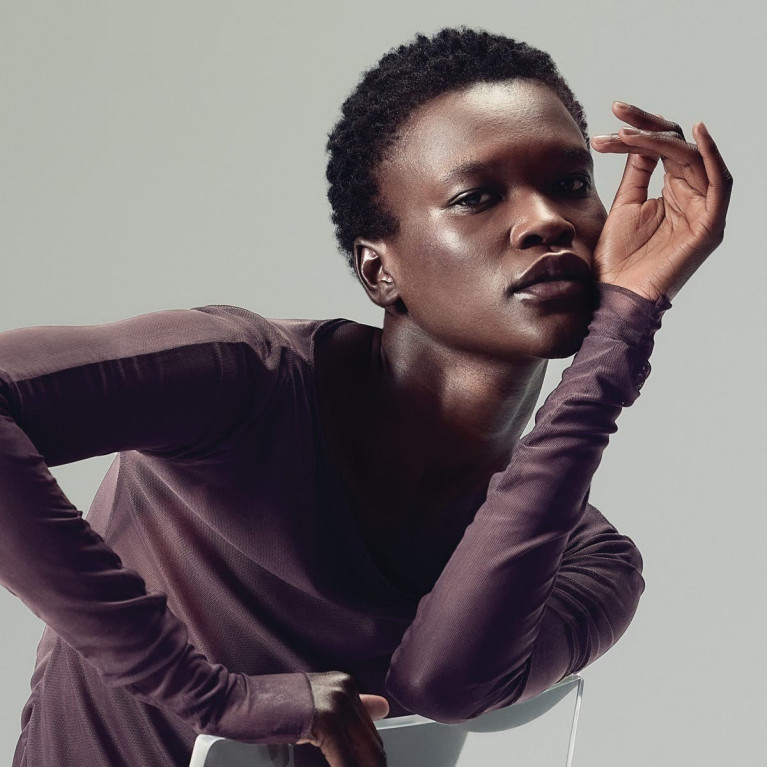 INSTANT MOISTURE SHAMPOO