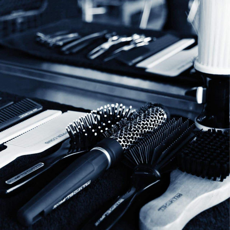 Brush, 407 Styling, Paul Mitchell Schools