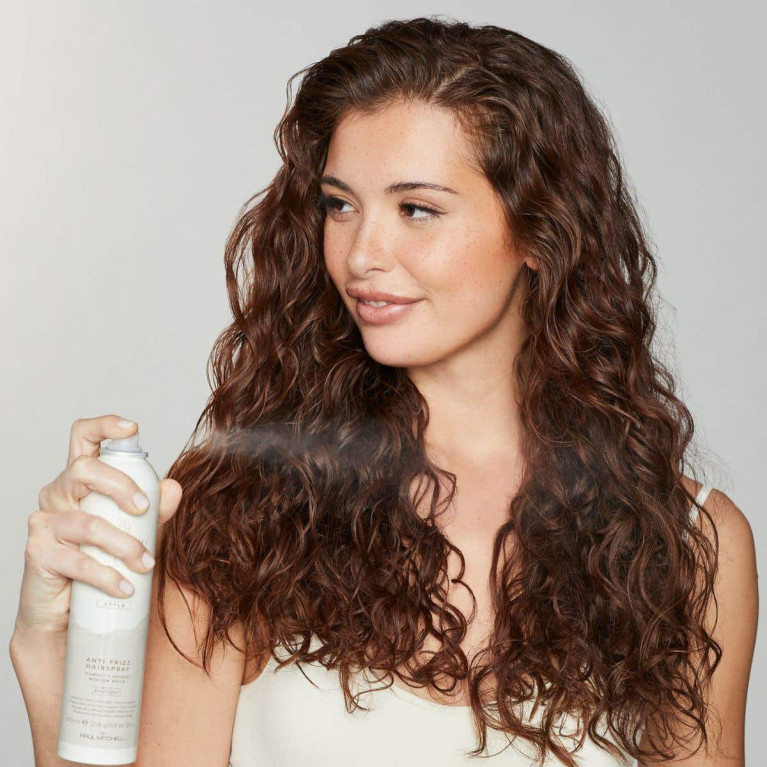 ANTI-FRIZZ HAIRSPRAY